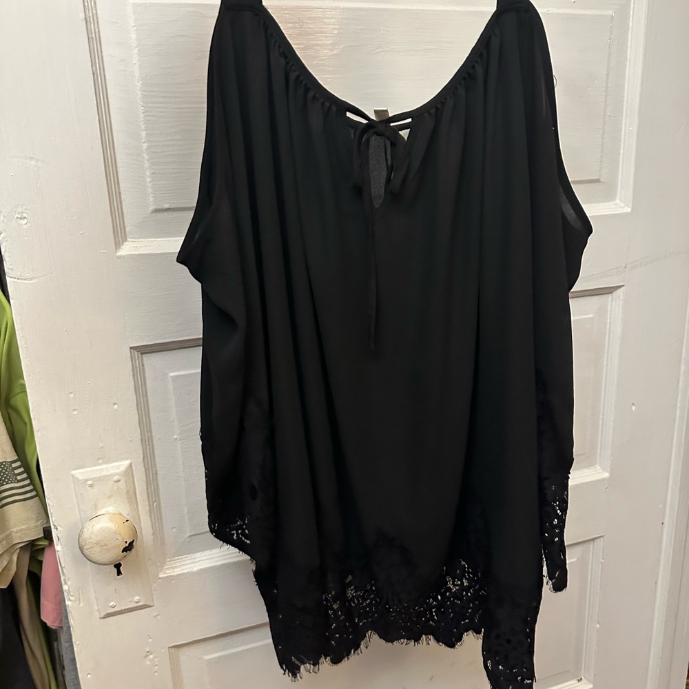 Elegant Black Women's Top 18/20w Cato